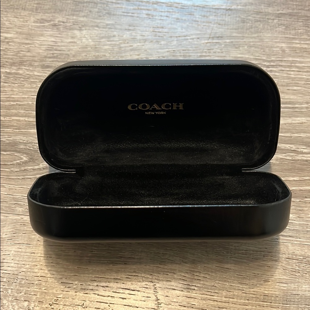 Coach Clamshell Sunglass Hardcase - Picture 3 of 4